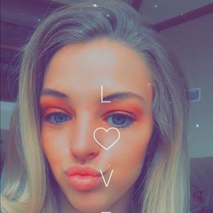 Meet your Posher, Brianna